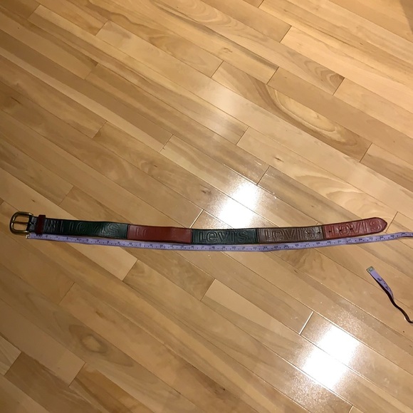 🌟HP🌟Colourful Leather LEVI’S belt - Picture 3 of 4
